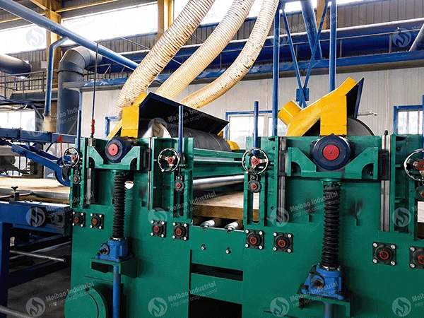 Rock wool processing equipment designed for continuous material forming and production. Rock wool processing equipment designed for continuous material forming and production.